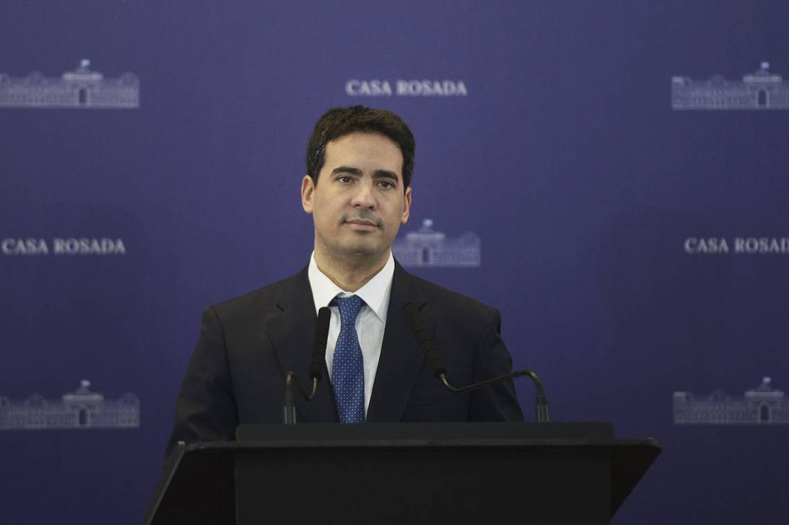 Adrián Ravier tuvo su primera conferencia como vocero y respaldó el rumbo económico del Gobierno.