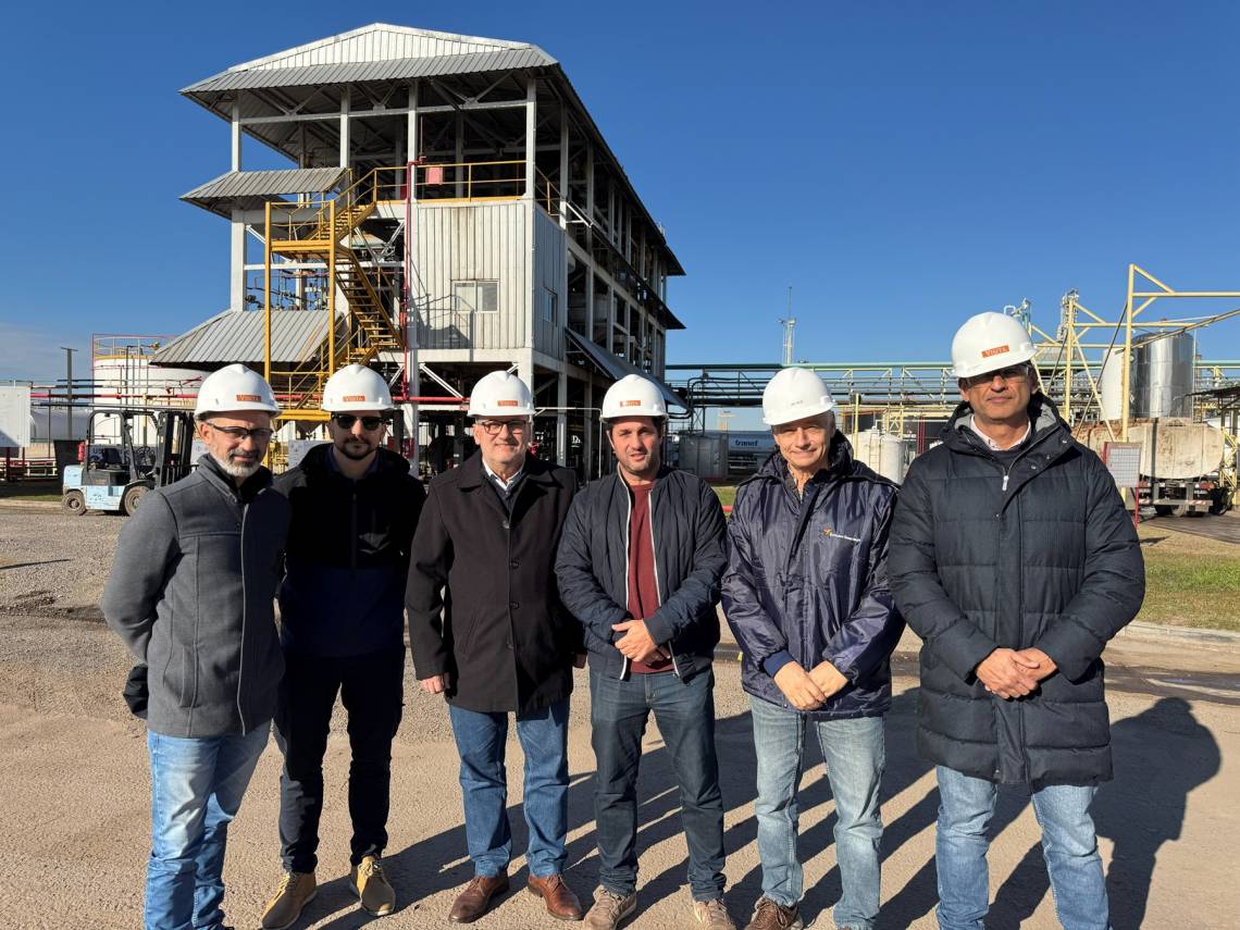 El senador nacional Marcelo Lewandowski visitó la planta de Rosario Bioenergy, ubicada en Roldán.