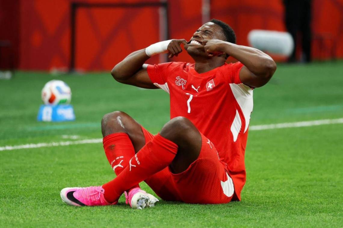 Con autoridad, Suiza superó a Argelia y se metió entre los 16 mejores del Mundial.