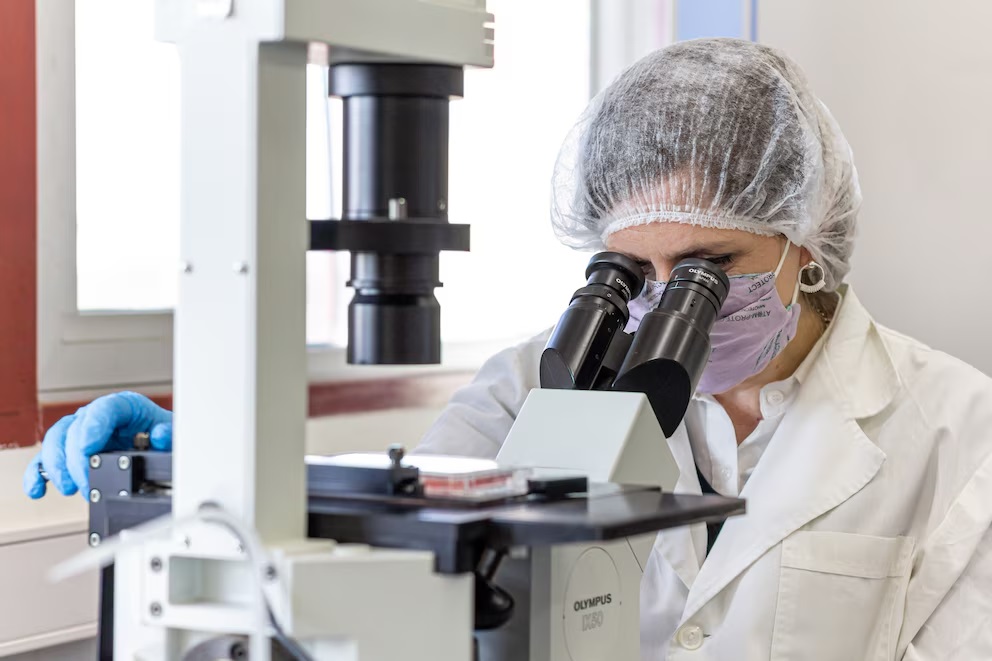 La Academia Nacional de Ciencias advirtió sobre el deterioro del sistema científico argentino.
