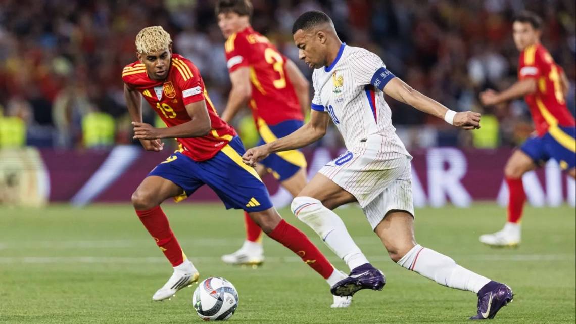 Con Mbappé y Lamine Yamal como figuras, Francia y España buscan un lugar en la final.