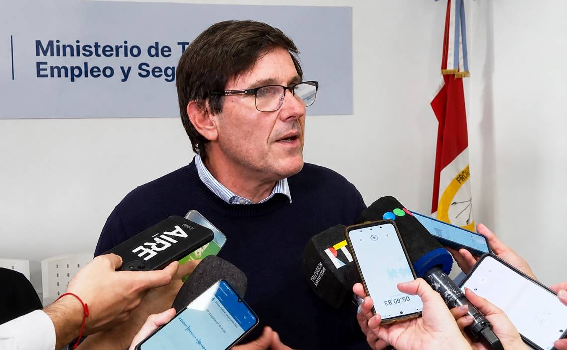 Sin oferta salarial, el Gobierno asegura que busca construir un acuerdo con los docentes