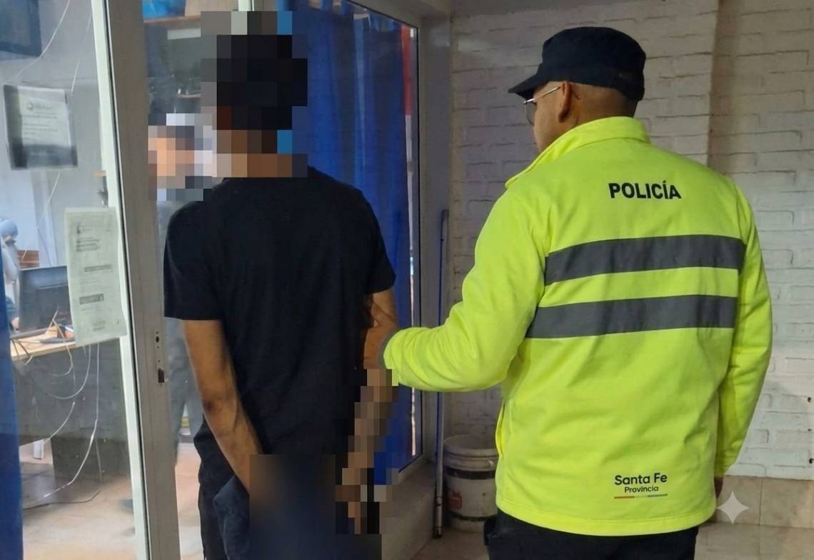 Robó cables, intentó escapar y terminó aprehendido en barrio Las Vegas.