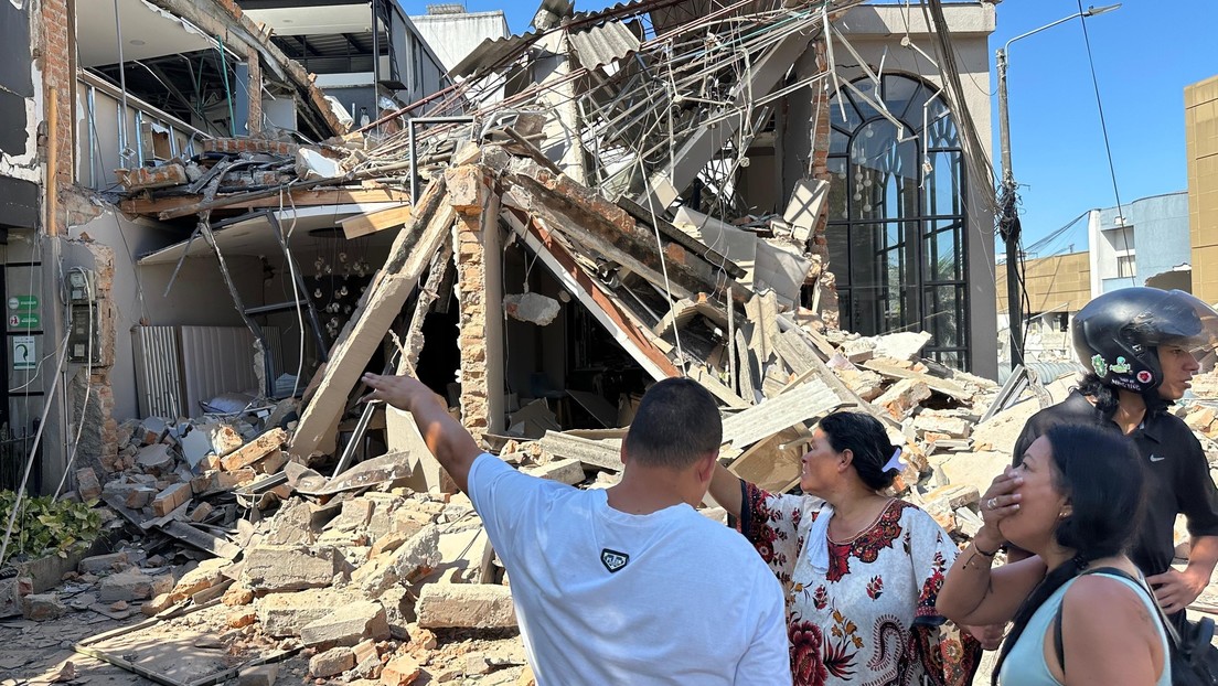 Sube a más de 160 la cifra de muertos por el terremoto en Colombia