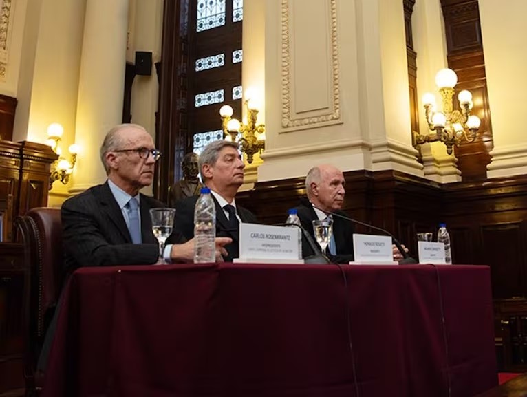 Carlos Rosenkrantz, Horacio Rosatti y Ricardo Lorenzetti firmaron el fallo.