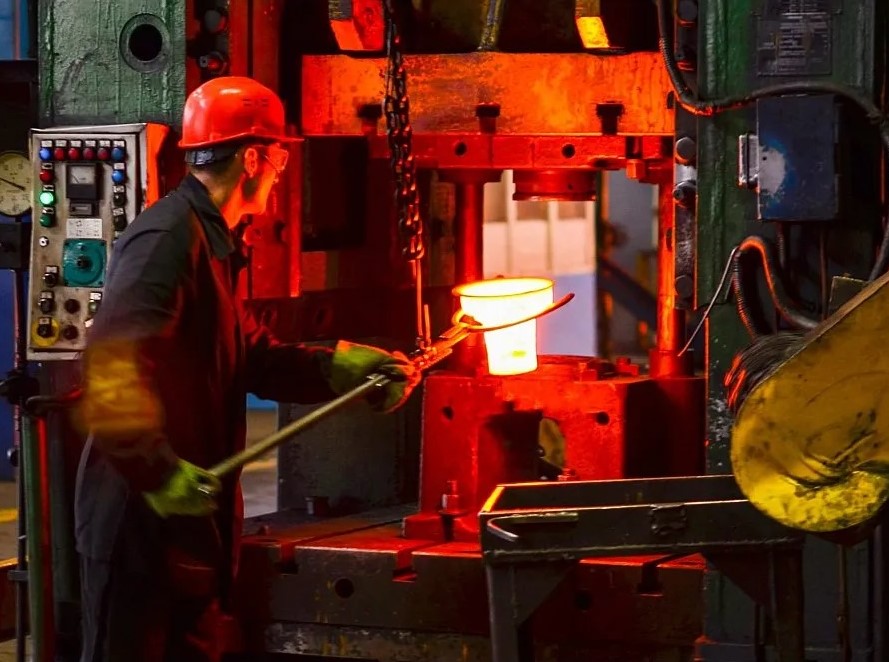 Las industrias metálicas motorizaron la mejora general.
