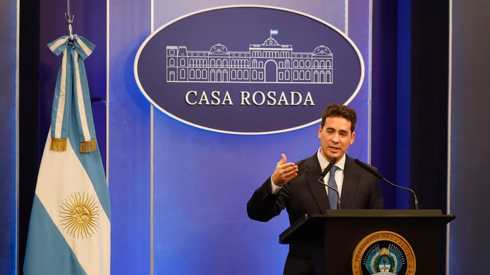 Javier Ravier sostuvo que el Presidente dejó de tener contacto con Cerimedo hace años.