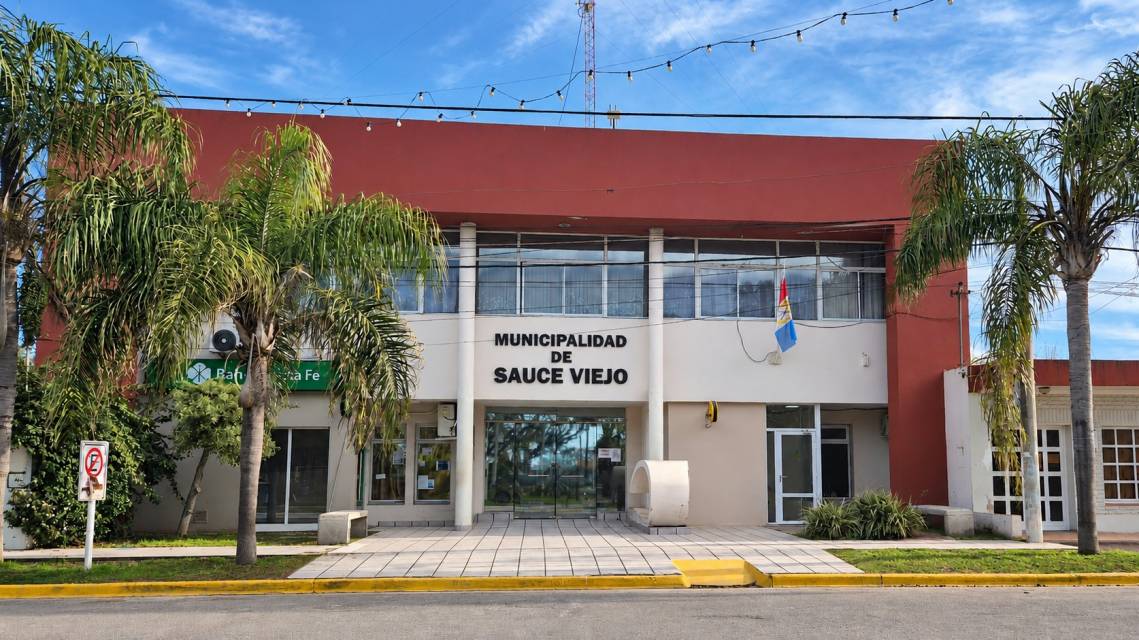 La sede de la Municipalidad de Sauce Viejo. (Crédito: STD)