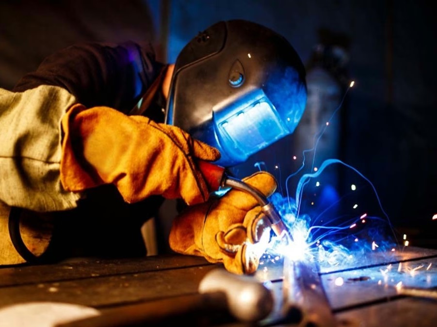 La industria metalúrgica opera al 39,6% de su capacidad y cayó 6,1% en agosto.