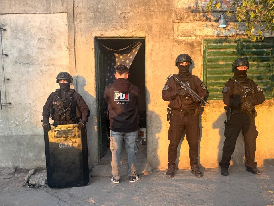 Dos allanamientos y un detenido por un robo cometido en agosto