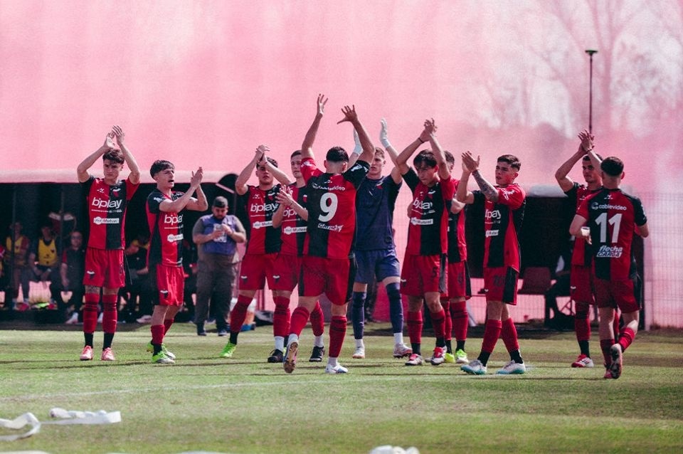 Colón ganó 2-1 el clásico de Reserva. (Crédito: Prensa Colón)