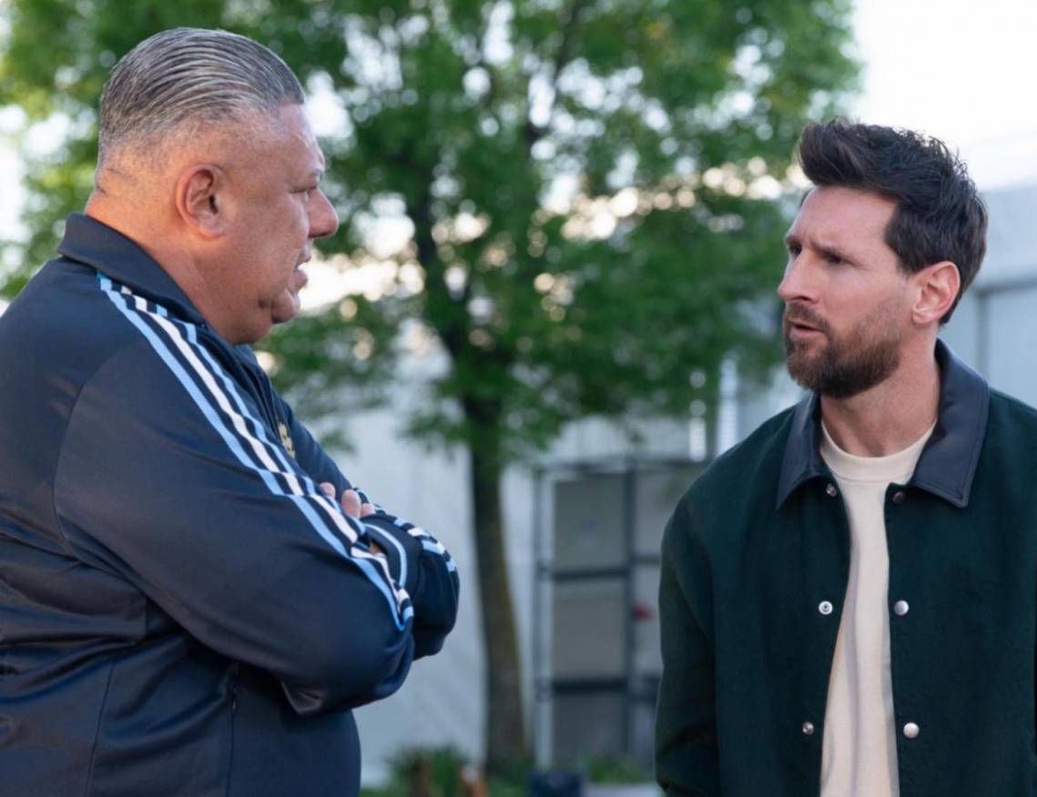 Messi se sumó a la Selección para su despedida este martes en el Monumental