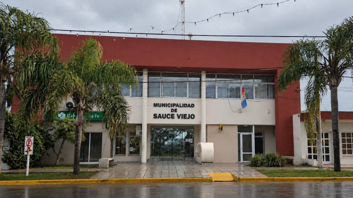 La Municipalidad de Sauce Viejo, en el centro de un prolongado conflicto por el pago de haberes y las diferencias entre el Ejecutivo y el Concejo Municipal. (Crédito: STD)