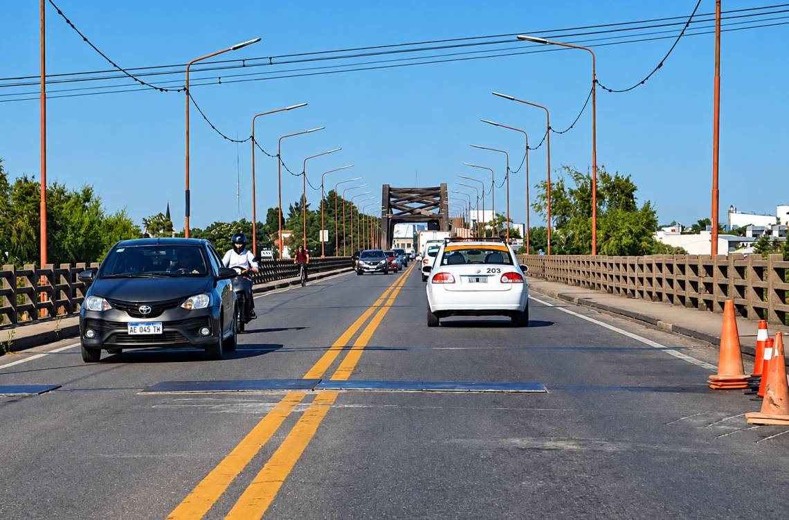 El puente Carretero será intervenido por la Provincia para realizar reparaciones preventivas en su estructura. (Crédito: STD)